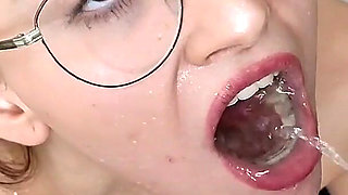 Toilet Fetish BJ Cum Pee Each Other