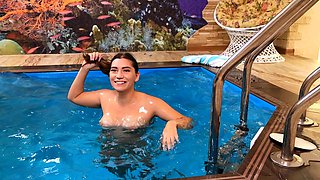 [ClubSweethearts] - Elise Moon getting wet in the pool -