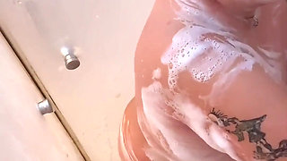 Big Belly BBW Shower Time Fun: Saggy Tits, Amazing Big Booty & Wet Curvy Body