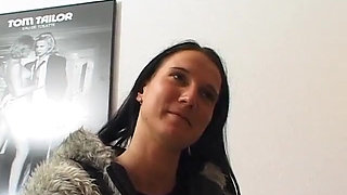 Raven hair stepmom in her first audition