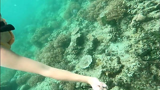 Snorkel Slut: Tight Bikini, Dive Mask & Underwater Fin Tease