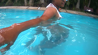 Indian Desi Couple Hot Moments at Hotel Swimming Pool