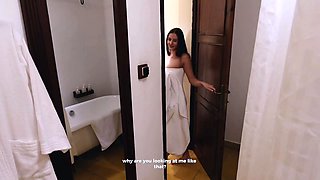 Elina Lizz Gets Fucked By Her Best Friend On Vacation