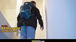 Sensuous Appointment with a Buxomy COUGAR