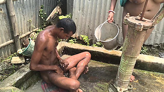 Bathing and Fucking with an Indian Hot Desi Bhabhi