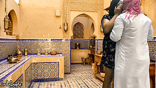 Saudi Husband and Iranian wife bang in Kitchen