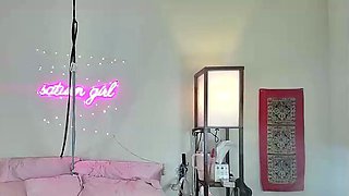 Amateur young lesbian webcam