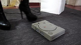 carla crush his playstation