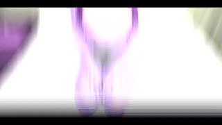 This Super Tall 6 Foot 4 Teenage 18+ Stars In Her First Amateu