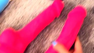 Milf brunette dildo masturbate