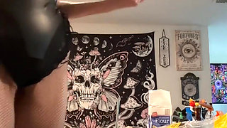 73 Giantess Cooks in Her Tiny Kitchen - French Toast