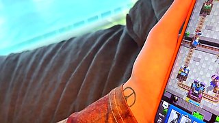 Hot Russian damsel forgot panties, now she's getting a