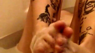 Long Toes Wet Big Feet