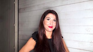 Lena, 25, has a sparkling sexuality! - Jacquie et Michel TV