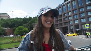 Perverted bimbo Amirah Adara X-rated video