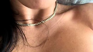 Omege japanese girl with big boobs on cams