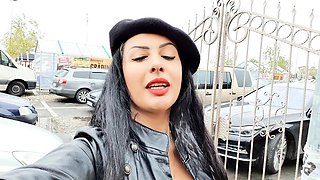 Amateur milf outdoors blowjob and fucking