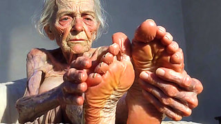 Granny Foot Oil Play - Self Massage Makes Her Horny and Dripping