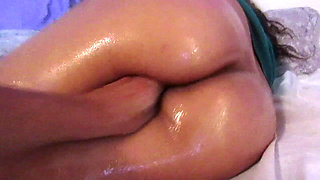 Arab MILF Fisting