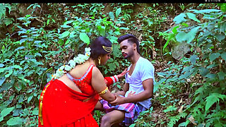 Indian Beautiful Girl with Bog Boobs Couples Hardcore Sex Fuck Pussy Licking Kissing Video
