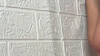 Gloryhole: It Melts as if It Was Waiting for Her