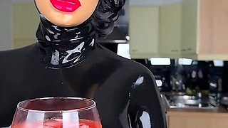 A Regular Day in My Rubber Life
