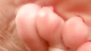 Oily feet sexy hot video: Arya Grander (foot fetish)
