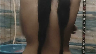 Desi bhabhi taking shower showing boobs pussy