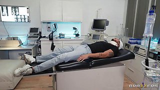 Ryan Reids Big Cock Nurse Ride on Derek Savage