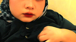 AJSXX99 - My beautiful Malaysian girl in a hijab is waiting for you to cum in the chat.