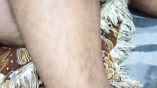 patni ki pehli baar gaand maari ki uski cheenkhe or gaaliya nikal gyi or pati galiya 1