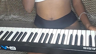 pianist girl squirting in the studio
