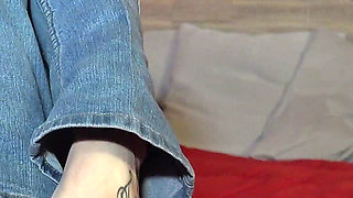 Laura's Stinky Feet - (dreamgirls in Socks)