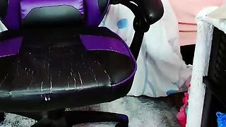 Masturbating black tranny plays with toy