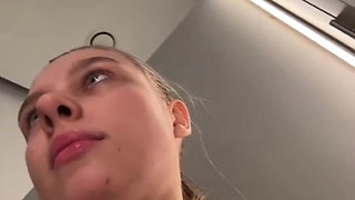 Jucielussie horny in changing room