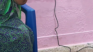 Young Boy Cums Inside Me While Having Sex with Hot Aunty