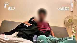 Amateur Camera College Girl and Her Boyfriend in the Living Room Learning to Blowjob