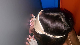 Gangbang in Swinger Club Swallowing Cum