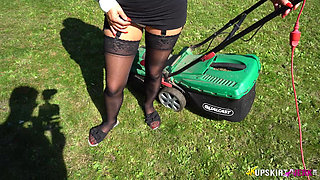 Jess Harington - Trim My Grass