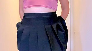 Cumshot amateur MILF suck and jerks dude in the bedroom