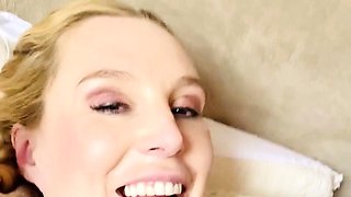 Amateur blonde having solo pleasure