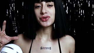 WOULD SHE HAVE SEX WITH A FAN?  (QUESTIONS & ANSWERS)