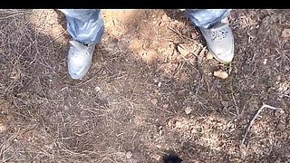 Rahul called a Muslim girl from the village, who worked in farming, to his farm and trapped her with his words.