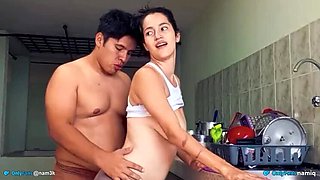 Dakotasex - Latina Maid Gives Full Service Sex in Hotel Room