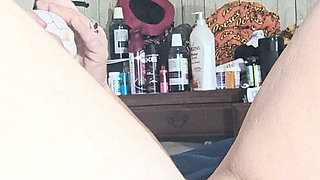 Big Fat Chick Legs Spread Wide Big Black Cock Cums for a Ride