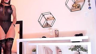 Amateur hottie solo masturbation