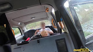 Anna Khara’s Blonde Passion in Taxi with Heat