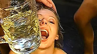 MILF Taranee Devil Gangbang - Sucking Huge Dicks & Swallowing Cum Bukkake