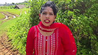 Beautiful Bengali Girl Boobs Show in Outdoor with Her Boyfriend