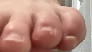 Bare Toes Slip and Glide Foot Oil Video by Ivy's Feet